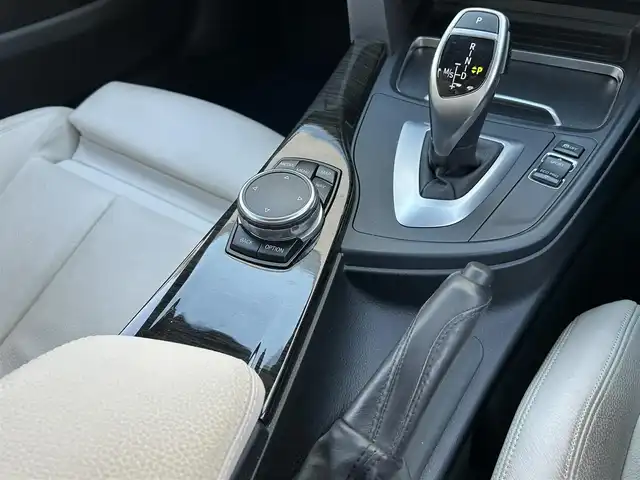 ＢＭＷ ４２０ｉ グランクーペ Mスポーツ 岡山県 2016(平28)年 3.1万km カーボンブラックM 純正iDrive/Rカメラ/ACC/衝突警告/LKA/BSA/BMWアシスタンス/SOSコール/Bluetooth/USB/ドライブモード/オートライト/レインセンサー/パワーテールゲート/レザーシート（アイボリー）/パワーシート/シートヒーター/ミラー一体型ETC/ドラレコ（F）/フォグライト/パドルシフト