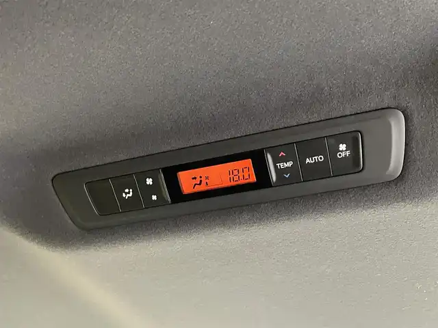 トヨタ ヴォクシー ZS 煌Ⅲ 岩手県 2020(令2)年 1.9万km ブラック ４WD　/両側パワースライドドア/トヨタセーフティセンスC/プリクラッシュセーフティ/レーンディパーチャーアラート/オートマチックハイビーム/先行車発進告知/クルーズコントロール/クリアランスソナー/横滑り防止装置/アイドリングストップ/MTモード付AT/リアサンシェード/リアオートエアコン/Pioneerナビ/フルセグTV/バックカメラ/ETC/ドライブレコーダー/LEDヘッドランプ/フォグランプ/純正16インチアルミホイール