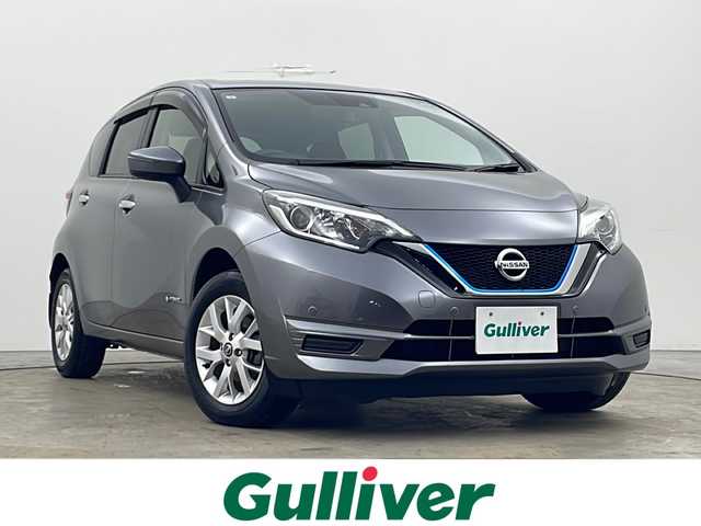 日産 ノート e－パワー X FOUR 秋田県 2019(令1)年 1.3万km ダークメタルグレー ４WD/純正ナビ【AM/FM/BT/CD】 /フルセグTV /バックカメラ /ETC /横滑り防止装置　/衝突被害軽減システム　/クリアランスソナー /ライトレベライザー /レーンキープアシスト　/純正AW /純正フロアマット　/コーナーセンサー /ステアリングリモコン/プッシュスタート /DRIVE MODE/オートエアコン /オートライト/ウィンカーミラー /サイドバイザー /保証書/取扱説明書