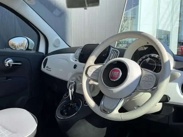 フィアット ５００ 1．2 ポップ 長野県 2018(平30)年 5.5万km 白 １オーナー/　後期型/　純正オーディオ/　ＡｐｐｌｅＣａｒＰｌａｙ/　ｂｌｕｅｔｏｏｔｈ/　ＵＳＢ/　アイドリングストップ/　キーレス/　禁煙車/　サイドエアバック/　保証書・取説・スペアキー