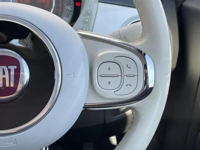 フィアット ５００ 1．2 ポップ 長野県 2018(平30)年 5.5万km 白 １オーナー/　後期型/　純正オーディオ/　ＡｐｐｌｅＣａｒＰｌａｙ/　ｂｌｕｅｔｏｏｔｈ/　ＵＳＢ/　アイドリングストップ/　キーレス/　禁煙車/　サイドエアバック/　保証書・取説・スペアキー