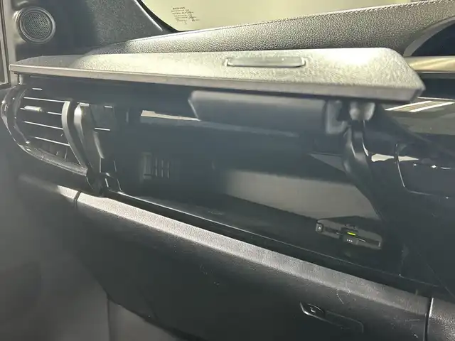 トヨタ ハイラックス Z GRスポーツ 神奈川県 2022(令4)年 1.5万km アティチュードブラックマイカ 4WD/ディーゼルターボ/純正8インチナビ/AM/FM Bluetooth AppleCarPlay AndroidAuto/パノラミックビューモニター/トヨタセーフティセンス/レーダークルーズコントロール/パワーシート/ETC/ドライブレコーダー/ステアリングスイッチ/スマートキー/エンジンスターター/純正LEDヘッドライト/オートライト/オートマチックハイビーム/純正18インチアルミホイール/プリクラッシュセーフティ/レーンディバーチャーアラート/クリアランスソナー/バックソナー