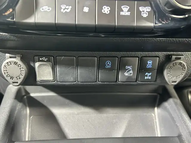 トヨタ ハイラックス Z GRスポーツ 神奈川県 2022(令4)年 1.5万km アティチュードブラックマイカ 4WD/ディーゼルターボ/純正8インチナビ/AM/FM Bluetooth AppleCarPlay AndroidAuto/パノラミックビューモニター/トヨタセーフティセンス/レーダークルーズコントロール/パワーシート/ETC/ドライブレコーダー/ステアリングスイッチ/スマートキー/エンジンスターター/純正LEDヘッドライト/オートライト/オートマチックハイビーム/純正18インチアルミホイール/プリクラッシュセーフティ/レーンディバーチャーアラート/クリアランスソナー/バックソナー