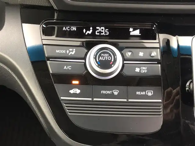 ホンダ フリード ハイブリット 愛知県 2017(平29)年 3.8万km ブルーホライゾンM 純正7インチナビ/バックカメラ/ワンセグTV/ホンダセンシング/衝突被害軽減システム/クルーズコントロール/横滑り防止装置/レーンキープアシスト/オートライト/LEDヘッドライト/両側パワースライドドア/ETC/純正AW/純正フロアマット/プッシュスタート/スマートキー/スペアキー