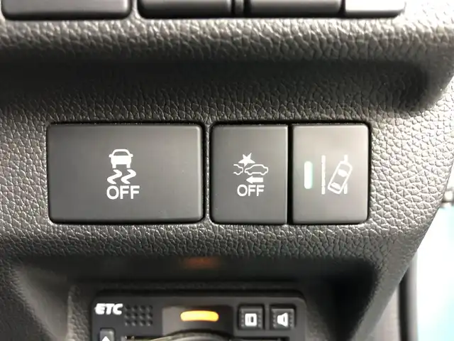 ホンダ フリード ハイブリット 愛知県 2017(平29)年 3.8万km ブルーホライゾンM 純正7インチナビ/バックカメラ/ワンセグTV/ホンダセンシング/衝突被害軽減システム/クルーズコントロール/横滑り防止装置/レーンキープアシスト/オートライト/LEDヘッドライト/両側パワースライドドア/ETC/純正AW/純正フロアマット/プッシュスタート/スマートキー/スペアキー