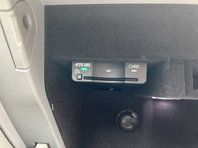 アウディ Ａ８ 60TFSIクワトロ 東京都 2018(平30)年 12.2万km デイトナグレーパールエフェクト AUDIプレセンス/AUDIアクティブレーンアシスト/アダプティブクルーズコントロール/純正ナビ/フルセグTV/BT/USB/BANG＆OLUFSEN/全方位カメラ ETC2.0/サンルーフ レザーシート/前席シートヒーター/前席エアシート/前席パワーシート/LEDライト/オートライト/スマートキー×2/パドルシフト付革巻きハンドル/前ドライブレコーダー/前後コーナーセンサー/MMI タッチレスポンス/純正20インチアルミ