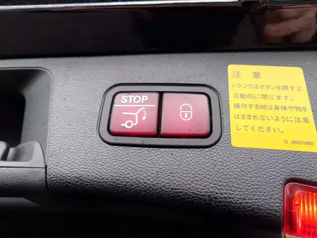 車両画像10