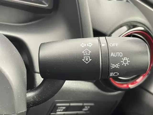 マツダ ＣＸ－３ XD 富山県 2017(平29)年 4.3万km ソウルレッドプレミアムメタリック 純正ナビ（AM/FM/DVD/BT/ワンセグ）/バックカメラ/ETC/衝突被害軽減システム/横滑り防止装置/アイドリングストップ/オートLEDライト/純正アルミホイール/純正フロアマット/革巻きステアリング/ステアリングスイッチ/スマートキー/スペアキー