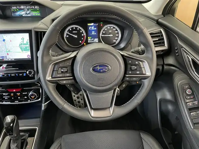 スバル フォレスター スポーツ 東京都 2023(令5)年 0.5万km Ｄグリーン ワンオーナー/純正8インチナビ/（NR-MZ300-BIN-F-5）/（CD/DVD/フルセグ/Bluetooth/AppleCarPlay/SD/USB）/バック&サイド&フロントカメラ/ハーフレザー/前後シートヒーター/パワーシート前席/・運転席メモリー機能付き/プリクラッシュセーフティ/レーダークルーズコントロール/BSM/LKA/SRVD/デジタルインナーミラー/スマートキー/プッシュスタート/オートライト/LEDライト/前後フォグランプ/ETC/純正ラバーマット/ドライブレコーダー/ISOFIX/パドルシフト/革巻きステアリング/ステアリングヒーター/パワーバックドア/ルーフレール/プライバシーガラス/スペアタイヤ/AVH/SRH/アイドリングストップ/電動格納ウィンカーミラー/ドアハンドルプロテクター/ルーフレール/スペアタイヤ/純正18インチアルミホイール/W+サイドSRS&ABS/横滑り防止装置/取扱説明書/新車時保証書/ディーラー記録簿/（R5.12/R6.12）