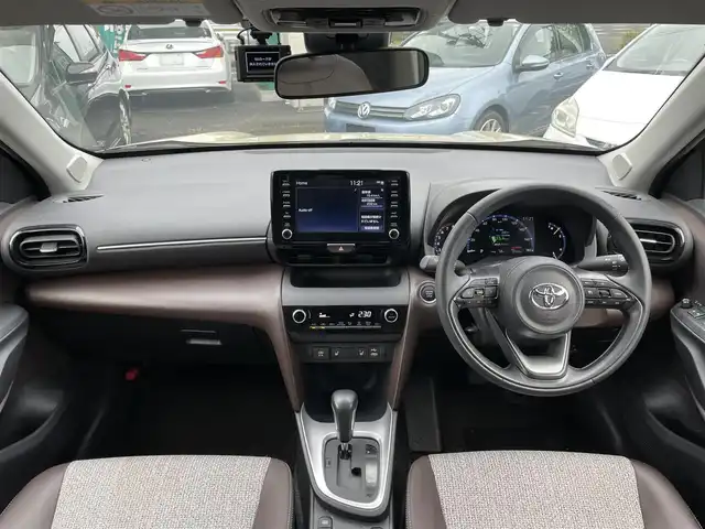 トヨタ ヤリスクロス Z 宮城県 2021(令3)年 2.8万km ベージュ 純正ディスプレイオーディオ　MAP無（FM:AM:BT）/レーダークルーズコントロール/レーンキープアシスト/全周囲カメラ/バックカメラ/D/Nシートヒーター/D席パワーシート/BSM/社外ドラレコ前後/プリクラッシュセーフティー/パワーバックドア/ブレーキホールド/ビルトインETC/コーナーセンサー