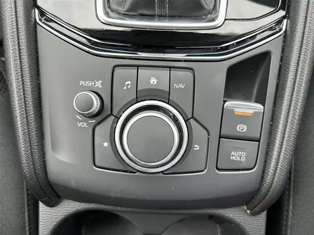 マツダ ＣＸ－５ XD スマートエディション 愛媛県 2020(令2)年 8万km スノーフレイクホワイトパールマイカ 純正ナビ（マツダコネクト）/・Bluetooth/・CD/DVD/・USB/・FM/AM/フルセグTV/３６０°ビュー・モニター/ETC/USB入力端子/レーダークルーズコントロール/ヘッドアップディスプレイ/衝突軽減システム/レーンキープアシスト/オートライト/コーナーセンサー/純正17インチAW/純正フロアマット/LEDヘッドライト/革巻きステアリング/ステアリングスイッチ/電動パーキングブレーキ/スマートキー/スペアキー/取扱説明書