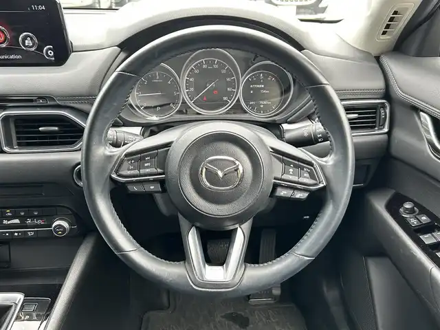 マツダ ＣＸ－５ XD スマートエディション 愛媛県 2020(令2)年 8万km スノーフレイクホワイトパールマイカ 純正ナビ（マツダコネクト）/・Bluetooth/・CD/DVD/・USB/・FM/AM/フルセグTV/３６０°ビュー・モニター/ETC/USB入力端子/レーダークルーズコントロール/ヘッドアップディスプレイ/衝突軽減システム/レーンキープアシスト/オートライト/コーナーセンサー/純正17インチAW/純正フロアマット/LEDヘッドライト/革巻きステアリング/ステアリングスイッチ/電動パーキングブレーキ/スマートキー/スペアキー/取扱説明書
