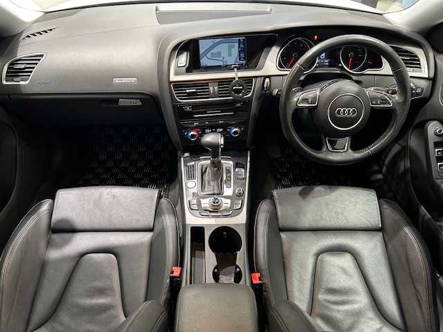 アウディ Ａ５ SB 2．0 TFSI クワトロ 宮城県 2014(平26)年 7.1万km グレイシアホワイトメタリック 純正ナビ/バックカメラ/衝突軽減装置/MMIコントロールコンソール/前後コーナーセンサー/パドルシフト/パワーシート/レザーシート/シートヒーター/LEDヘッドライト/フォグランプ/純正ビルドインETC/純正１８インチアルミホイール/純正フロアマット/Bluetooth接続/フルセグTV/TVキャンセラー/ICターボ/横滑り防止装置