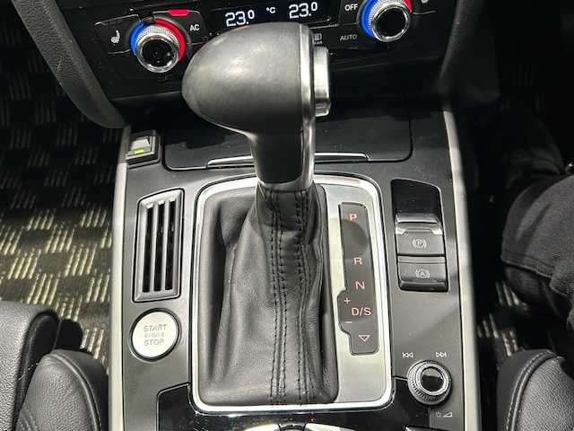 アウディ Ａ５ SB 2．0 TFSI クワトロ 宮城県 2014(平26)年 7.1万km グレイシアホワイトメタリック 純正ナビ/バックカメラ/衝突軽減装置/MMIコントロールコンソール/前後コーナーセンサー/パドルシフト/パワーシート/レザーシート/シートヒーター/LEDヘッドライト/フォグランプ/純正ビルドインETC/純正１８インチアルミホイール/純正フロアマット/Bluetooth接続/フルセグTV/TVキャンセラー/ICターボ/横滑り防止装置