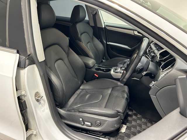 アウディ Ａ５ SB 2．0 TFSI クワトロ 宮城県 2014(平26)年 7.1万km グレイシアホワイトメタリック 純正ナビ/バックカメラ/衝突軽減装置/MMIコントロールコンソール/前後コーナーセンサー/パドルシフト/パワーシート/レザーシート/シートヒーター/LEDヘッドライト/フォグランプ/純正ビルドインETC/純正１８インチアルミホイール/純正フロアマット/Bluetooth接続/フルセグTV/TVキャンセラー/ICターボ/横滑り防止装置