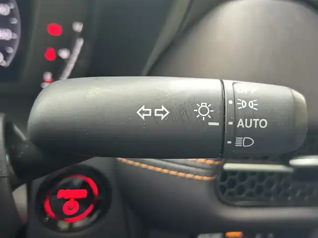 ホンダ ＺＲ－Ｖ ハイブリッド e:HEV Z 福島県 2023(令5)年 1.3万km ワイン 登録時走行距離：12375KM/4WD/純正ナビ/(フルセグTV/BT/AM/FM/USB)/パワーアウトレット/プッシュスタート/ビルトインETC2.0/左右独立エアコン/シートヒーター/（D席/P席）/ステアリングヒーター/パワーシート/（D席/P席）/メモリーシート/レザーシート/ISOFIX/パドルシフト/追従クルコン/ステアリングスイッチ/パワーバックドア/電動格納ミラー/ウィンカーミラー/純正AW/コーナーセンサー/純正LEDヘッドライト/横滑り防止装置/オートライト/アラウンドビューモニター/自動防眩インナーミラー/ボタン式シフトレバー/走行モード切替/（スポーツ/コンフォート/スノウ）/ヒルディセントコントロール/カーテンシールドエアバック/（F/R）