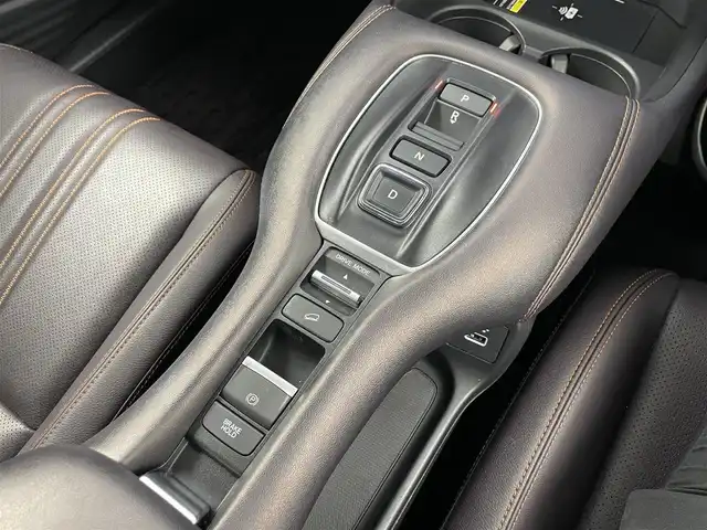 ホンダ ＺＲ－Ｖ ハイブリッド e:HEV Z 大分県 2023(令5)年 1.3万km ワイン 色コード：R578M/純正ナビ/フルセグTV/BT/USB/ビルトインETC2.0/左右独立エアコン/前席シートヒーター/ステアリングヒーター/前席パワーシート/レザーシート/ISOFIX/パドルシフト/追従クルコン/ステアリングスイッチ/パワーバックドア/純正18インチAW/コーナーセンサー/オートLEDヘッドライト/アラウンドビューモニター/自動防眩インナーミラー