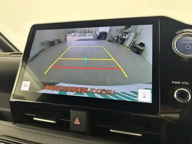 トヨタ ヴォクシー ハイブリッド S－Z 千葉県 2022(令4)年 2.5万km アティチュードブラックマイカ 禁煙車/13.2型有機EL後席ディスプレイ/トヨタセーフティセンス/　・プリクラッシュセーフティ/　・オートマチックハイビーム /　・レーンディパーチャーアラート（LDA）/　・ロードサインアシスト（RSA）（道路標識認識支援）/　・先行車発進お知らせ機能/快適利便パッケージ/　・ハンズフリーデュアルパワースライドドア/　・パワーバックドア/　・ステアリングヒーター/　・２列目オットマン/シートヒーター/   ・ナノイーX/10.5インチディスプレイオーディオ/　・CD/DVD TVキッド付き/HDMI端子/ETC2.0/両側パワースライドドア/レーダークルーズコントロール/コーナーセンサー/AC100V/純正17インチアルミホイール