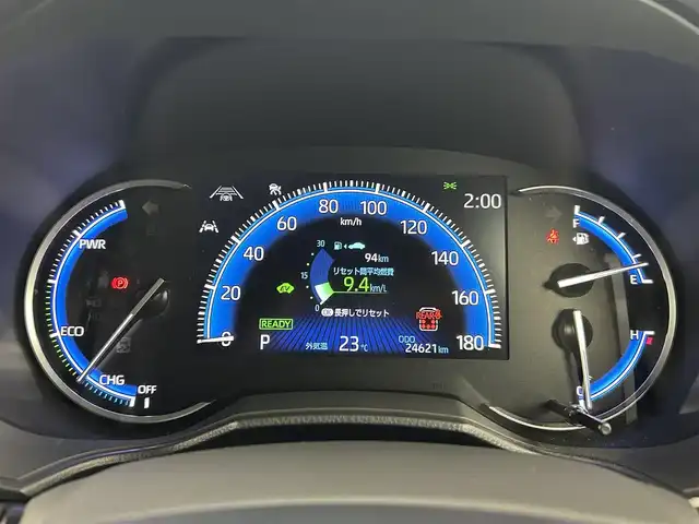 トヨタ ヴォクシー ハイブリッド S－Z 千葉県 2022(令4)年 2.5万km アティチュードブラックマイカ 禁煙車/13.2型有機EL後席ディスプレイ/トヨタセーフティセンス/　・プリクラッシュセーフティ/　・オートマチックハイビーム /　・レーンディパーチャーアラート（LDA）/　・ロードサインアシスト（RSA）（道路標識認識支援）/　・先行車発進お知らせ機能/快適利便パッケージ/　・ハンズフリーデュアルパワースライドドア/　・パワーバックドア/　・ステアリングヒーター/　・２列目オットマン/シートヒーター/   ・ナノイーX/10.5インチディスプレイオーディオ/　・CD/DVD TVキッド付き/HDMI端子/ETC2.0/両側パワースライドドア/レーダークルーズコントロール/コーナーセンサー/AC100V/純正17インチアルミホイール