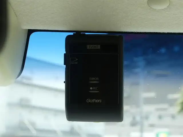 ホンダ Ｎ ＢＯＸ G･EX Hセンシング カッパーブラウンスタイル 千葉県 2019(平31)年 3.3万km プラチナホワイトパール ホンダセンシング/・衝突軽減ブレーキ（CMBS）/・車線維持支援システム（LKAS）/・アダプティブクルーズコントロール（ACC）/・後方誤発進抑制機能/・誤発進抑制機能/両側パワースライドドア/純正メモリーナビ/地デジTV/【DVD/CD再生機能　Bluetooth接続】/バックカメラ/ドライブレコーダー/ETC/LEDヘッドライト/ウインカーミラー/リアコーナーセンサー/スマートキー