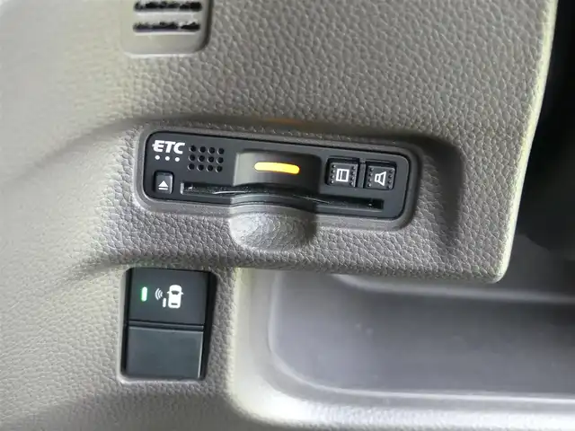 ホンダ Ｎ ＢＯＸ G･EX Hセンシング カッパーブラウンスタイル 千葉県 2019(平31)年 3.3万km プラチナホワイトパール ホンダセンシング/・衝突軽減ブレーキ（CMBS）/・車線維持支援システム（LKAS）/・アダプティブクルーズコントロール（ACC）/・後方誤発進抑制機能/・誤発進抑制機能/両側パワースライドドア/純正メモリーナビ/地デジTV/【DVD/CD再生機能　Bluetooth接続】/バックカメラ/ドライブレコーダー/ETC/LEDヘッドライト/ウインカーミラー/リアコーナーセンサー/スマートキー