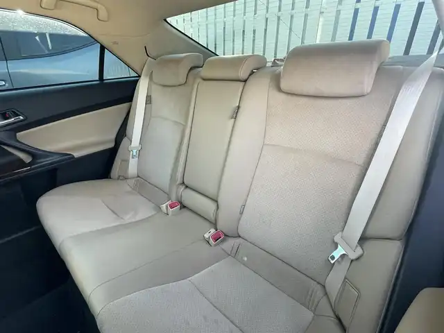 トヨタ マークＸ PREMIUM 愛知県 2012(平24)年 10.6万km ホワイトパールクリスタルシャイン (株)IDOMが運営する【じしゃロン名古屋鳴海店】の自社ローン対象車両になります。こちらは現金ご利用時の価格です。自社ローンご希望の方は別途その旨お申付け下さい。/純正SDナビ/Bluetooth/DVD再生/バックカメラ/ビルトインETC/ドライブレコーダー/前席パワーシート/前席シートヒーター/純正フロアマット/横滑り防止装置/オートライト/キセノンヘッドライト/W+サイド+カーテンエアバッグ/社外車高調