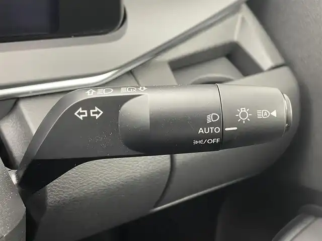 日産 ノート X 茨城県 2024(令6)年 0.4万km バーガンディー 純正9型ナビ/全方位カメラ/フルセグ/HDMI/置くだけ充電/デジタルインナーミラー/衝突被害軽減ブレーキ/車線逸脱抑制装置/オートマチックハイビーム/ソナー/ETC2.0/LEDヘッドライト/スマートキー