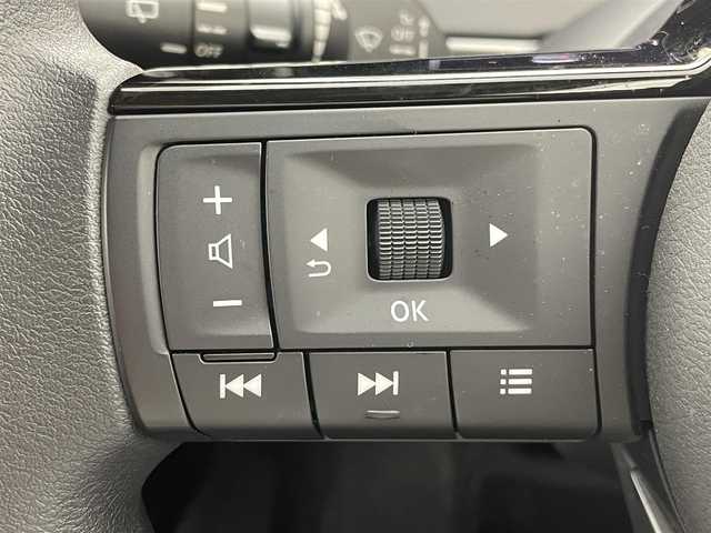 日産 ノート X 茨城県 2024(令6)年 0.4万km バーガンディー 純正9型ナビ/全方位カメラ/フルセグ/HDMI/置くだけ充電/デジタルインナーミラー/衝突被害軽減ブレーキ/車線逸脱抑制装置/オートマチックハイビーム/ソナー/ETC2.0/LEDヘッドライト/スマートキー