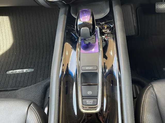 ホンダ ヴェゼル ハイブリッド Z 静岡県 2014(平26)年 8.4万km クリスタルブラックパール 安全機能/・シティーブレーキアクティブシステム/・リアウティブフォースペダル/純正ナビ/・フルセグTV/・CD/DVD/ラジオ/Bluetooth/主要装備/・バックカメラ/・シートヒーター/・レザーシート/・クルーズコントロール/・スマートキー/・プッシュスタート/・オートライト/・ホールド/・ETC/・パドルシフト