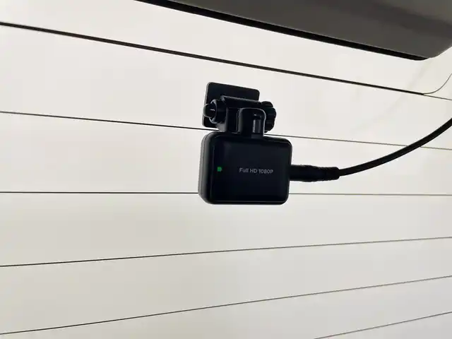 日産 セレナ ハイウェイスター 愛知県 2017(平29)年 3.8万km ダイヤモンドブラック 社外ナビ/・Bluetooth/・CD/DVD/・フルセグテレビ/・SD音楽録音/バックカメラ/両側パワースライドドア/衝突軽減ブレーキ/レーンキープアシスト/オートマチックハイビーム/クルーズコントロール/前後ドライブレコーダー/ETC/LEDヘッドライト
