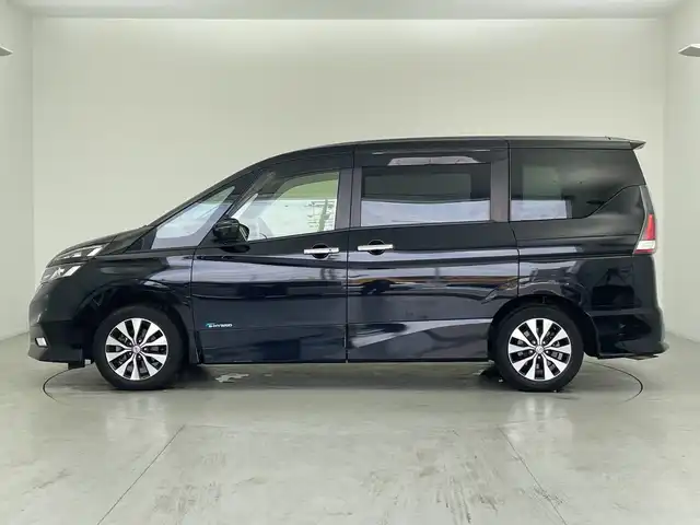 日産 セレナ ハイウェイスター 愛知県 2017(平29)年 3.8万km ダイヤモンドブラック 社外ナビ/・Bluetooth/・CD/DVD/・フルセグテレビ/・SD音楽録音/バックカメラ/両側パワースライドドア/衝突軽減ブレーキ/レーンキープアシスト/オートマチックハイビーム/クルーズコントロール/前後ドライブレコーダー/ETC/LEDヘッドライト