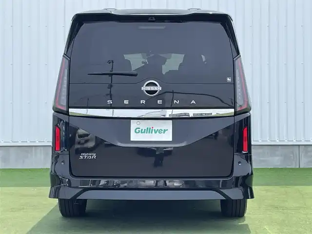 日産 セレナ ハイウェイスター V 香川県 2024(令6)年 1万km ダイヤモンドブラック 純正メモリーナビ/→AM/FM/CD/DVD/Bluetooth/フルセグTV/両側パワースライドドア/デジタルインナーミラー/プロパイロット/衝突軽減ブレーキ/ブラインドスポットモニター/ETC/ドライブレコーダー/パドルシフト/プッシュスタート/スマートキー/LEDヘッドライト/ステアリングスイッチ/純正フロアマット/純正16インチアルミホイール/コーナーセンサー