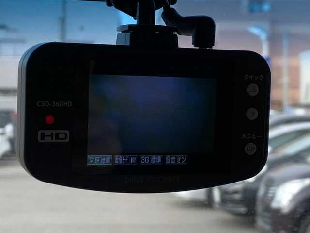 ホンダ Ｎ ＢＯＸ カスタム G Aパッケージ 福井県 2014(平26)年 5.6万km プレミアムホワイトパール (株)IDOMが運営する【じしゃロン福井店】の自社ローン専用車両になりますこちらは現金またはオートローンご利用時の価格です。自社ローンご希望の方は別途その旨お申付け下さい/社外ナビ/CD/DVD/フルセグTV/衝突被害軽減システム/パワースライドドア/ETC/アイドリングストップ/純正アルミホイール/オートライト/フォグライト/ステアリングスイッチ/プッシュスタート/スマートキー/スペアキー/保証書、取扱説明書