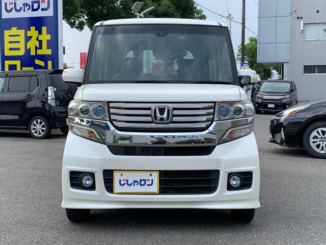 ホンダ Ｎ ＢＯＸ カスタム G Aパッケージ 福井県 2014(平26)年 5.6万km プレミアムホワイトパール (株)IDOMが運営する【じしゃロン福井店】の自社ローン専用車両になりますこちらは現金またはオートローンご利用時の価格です。自社ローンご希望の方は別途その旨お申付け下さい/社外ナビ/CD/DVD/フルセグTV/衝突被害軽減システム/パワースライドドア/ETC/アイドリングストップ/純正アルミホイール/オートライト/フォグライト/ステアリングスイッチ/プッシュスタート/スマートキー/スペアキー/保証書、取扱説明書