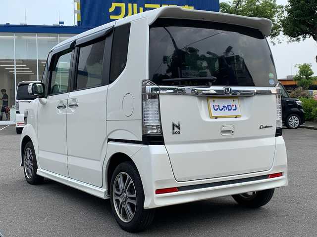 ホンダ Ｎ ＢＯＸ カスタム G Aパッケージ 新潟県 2014(平26)年 5.6万km プレミアムホワイトパール (株)IDOMが運営する【じしゃロン福井店】の自社ローン専用車両になりますこちらは現金またはオートローンご利用時の価格です。自社ローンご希望の方は別途その旨お申付け下さい/社外ナビ/CD/DVD/フルセグTV/衝突被害軽減システム/パワースライドドア/ETC/アイドリングストップ/純正アルミホイール/オートライト/フォグライト/ステアリングスイッチ/プッシュスタート/スマートキー/スペアキー/保証書、取扱説明書