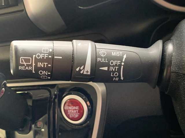 ホンダ Ｎ ＢＯＸ カスタム G Aパッケージ 新潟県 2014(平26)年 5.6万km プレミアムホワイトパール (株)IDOMが運営する【じしゃロン福井店】の自社ローン専用車両になりますこちらは現金またはオートローンご利用時の価格です。自社ローンご希望の方は別途その旨お申付け下さい/社外ナビ/CD/DVD/フルセグTV/衝突被害軽減システム/パワースライドドア/ETC/アイドリングストップ/純正アルミホイール/オートライト/フォグライト/ステアリングスイッチ/プッシュスタート/スマートキー/スペアキー/保証書、取扱説明書