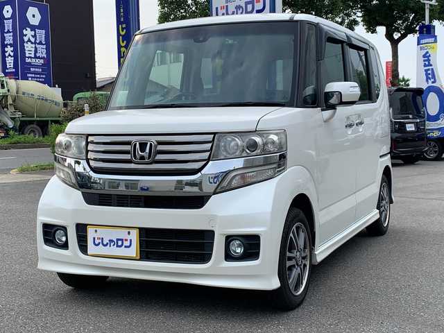 ホンダ Ｎ ＢＯＸ カスタム G Aパッケージ 新潟県 2014(平26)年 5.6万km プレミアムホワイトパール (株)IDOMが運営する【じしゃロン福井店】の自社ローン専用車両になりますこちらは現金またはオートローンご利用時の価格です。自社ローンご希望の方は別途その旨お申付け下さい/社外ナビ/CD/DVD/フルセグTV/衝突被害軽減システム/パワースライドドア/ETC/アイドリングストップ/純正アルミホイール/オートライト/フォグライト/ステアリングスイッチ/プッシュスタート/スマートキー/スペアキー/保証書、取扱説明書