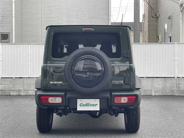 スズキ ジムニー ノマド FC 栃木県 2025(令7)年 0.1万km未満 緑 ・4WD/・ワンオーナー/・スズキセーフティサポート/・デュアルブレーキサポート/・誤発進抑制機能/・ふらつき警報機能/・標識認識機能/・先行車発進お知らせ機能/・レーダークルーズコントロール/・センターデフロック/・純正１５インチAW/・シートヒーター/・ダウンヒルアシストコントロール/・オートマチックハイビーム/・オートライト/・ヘッドライトウォッシャー/・LEDヘッドライト/・フォグランプ/・D/Nシートヒーター/・スマートキー/・アイドリングストップ/・ドアミラーヒーター/・横滑り防止/・取扱説明書/・保証書/・スペアキー１