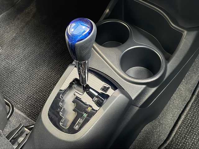 トヨタ アクア X－URBAN ソリッド 愛知県 2016(平28)年 2.7万km スーパーレッドⅤ トヨタセーフティセンス/衝突軽減システム/純正７型SDナビ（SDなし）/シートヒーター/フルセグ/CD/DVD/Bluetooth/バックカメラ/純正アルミホイール/ルーフレール/オートマチックハイビーム/ETC/ステアリングスイッチ/スマートキー/プッシュスタート