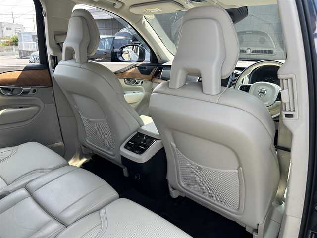 ボルボ ＸＣ９０ D5 AWD インスクリプション 埼玉県 2020(令2)年 3.6万km 紺 白革シート/harman/kardon /アダプティブクルーズコントロール /Apple Car Play /純正ナビ /全周囲カメラ /ヘッドアップディスプレイ /ブラインドスポットモニター /全席シートヒーター /前席シートエアコン/電動リアゲート
