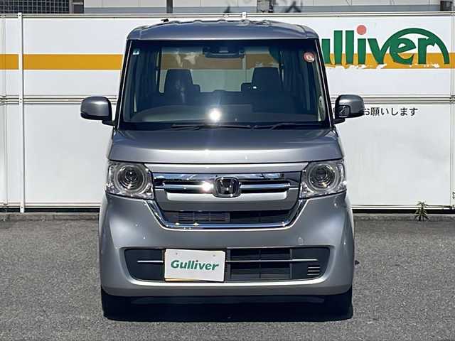 ホンダ Ｎ ＢＯＸ L 愛知県 2021(令3)年 0.8万km ルナシルバーM /禁煙//純正メモリナビ//AM/FM/USB/SD/BT//バックカメラ//ホンダセンシング//CMBS/ACC//先行車発進お知らせ//パーキングセンサー//路外逸脱抑制システム//レーンキープアシストシステム//標式認識//前後ドライブレコーダー//前席シートヒーター//片側パワースライドドア//シートバックテーブル//チップアップシート//サイドロールサンシェード//ビルトインETC//LEDオートライト//ウレタンステアリング//ステアリングスイッチ//１２V・USB電源//プッシュスタート//スマートキー//保証書//取説//ナビ取説//ディーラー記録簿