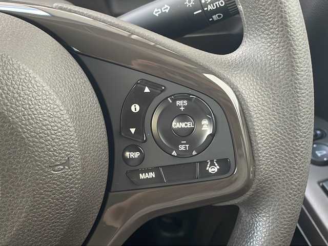 ホンダ Ｎ ＢＯＸ L 愛知県 2021(令3)年 0.8万km ルナシルバーM /禁煙//純正メモリナビ//AM/FM/USB/SD/BT//バックカメラ//ホンダセンシング//CMBS/ACC//先行車発進お知らせ//パーキングセンサー//路外逸脱抑制システム//レーンキープアシストシステム//標式認識//前後ドライブレコーダー//前席シートヒーター//片側パワースライドドア//シートバックテーブル//チップアップシート//サイドロールサンシェード//ビルトインETC//LEDオートライト//ウレタンステアリング//ステアリングスイッチ//１２V・USB電源//プッシュスタート//スマートキー//保証書//取説//ナビ取説//ディーラー記録簿