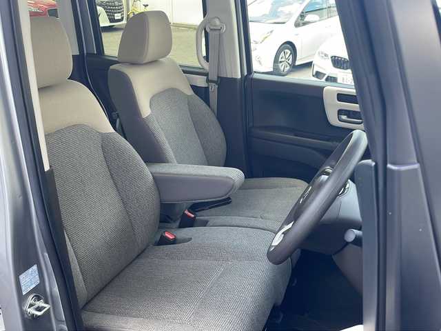 ホンダ Ｎ ＢＯＸ L 愛知県 2021(令3)年 0.8万km ルナシルバーM /禁煙//純正メモリナビ//AM/FM/USB/SD/BT//バックカメラ//ホンダセンシング//CMBS/ACC//先行車発進お知らせ//パーキングセンサー//路外逸脱抑制システム//レーンキープアシストシステム//標式認識//前後ドライブレコーダー//前席シートヒーター//片側パワースライドドア//シートバックテーブル//チップアップシート//サイドロールサンシェード//ビルトインETC//LEDオートライト//ウレタンステアリング//ステアリングスイッチ//１２V・USB電源//プッシュスタート//スマートキー//保証書//取説//ナビ取説//ディーラー記録簿