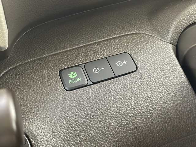 ホンダ Ｎ ＢＯＸ L 愛知県 2021(令3)年 0.8万km ルナシルバーM /禁煙//純正メモリナビ//AM/FM/USB/SD/BT//バックカメラ//ホンダセンシング//CMBS/ACC//先行車発進お知らせ//パーキングセンサー//路外逸脱抑制システム//レーンキープアシストシステム//標式認識//前後ドライブレコーダー//前席シートヒーター//片側パワースライドドア//シートバックテーブル//チップアップシート//サイドロールサンシェード//ビルトインETC//LEDオートライト//ウレタンステアリング//ステアリングスイッチ//１２V・USB電源//プッシュスタート//スマートキー//保証書//取説//ナビ取説//ディーラー記録簿