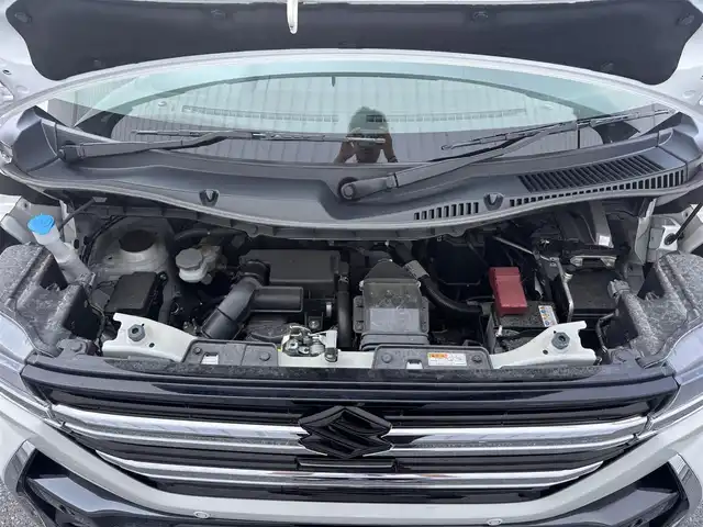 スズキ スペーシア カスタム HYBRID XS ターボ 滋賀県 2023(令5)年 1.5万km ピュアホワイトパール/ブラック2トーン carrozzeriaナビ/(Bluetooth/フルセグ/CD/DVD/AUX)/スズキセーフティーサポート/・アダプティブクルーズコントロール/・レーンキープアシスト/・標識認識/・衝突軽減ブレーキ/・先行車発進告知/・オートハイビーム/LEDオートライト/フォグ/ヘッドアップディスプレイ/ハーフレザーシート/シートヒーター/ステアリングヒーター/両側電動スライドドア/電動パーキング/ブレーキホールド/ETC/USB/パドルシフト/スペアキー