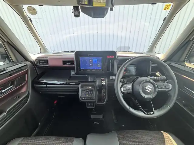 スズキ スペーシア カスタム HYBRID XS ターボ 滋賀県 2023(令5)年 1.5万km ピュアホワイトパール/ブラック2トーン carrozzeriaナビ/(Bluetooth/フルセグ/CD/DVD/AUX)/スズキセーフティーサポート/・アダプティブクルーズコントロール/・レーンキープアシスト/・標識認識/・衝突軽減ブレーキ/・先行車発進告知/・オートハイビーム/LEDオートライト/フォグ/ヘッドアップディスプレイ/ハーフレザーシート/シートヒーター/ステアリングヒーター/両側電動スライドドア/電動パーキング/ブレーキホールド/ETC/USB/パドルシフト/スペアキー