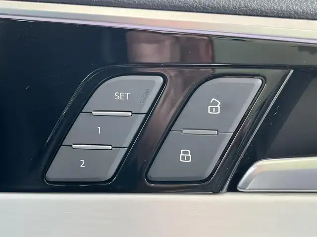 アウディ Ａ４ 45TFSIクワトロ Sライン 山形県 2020(令2)年 3.7万km 白 Audiプレセンス/Audiドライブアシスト/Audiアクティブレーンアシスト/パークアシストPkg/バーチャルコックピット/ハーフレザーシート/パワーシート/360°カメラ/アダプティブクルーズコントロール/純正ナビ/パドルシフト
