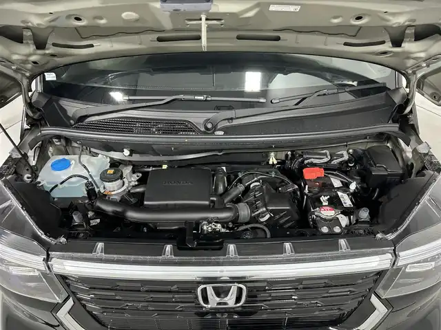 ホンダ Ｎ ＢＯＸ カスタム 佐賀県 2024(令6)年 0.4万km クリスタルブラックパール 純正8インチナビ/フルセグTV/Bluetooth/バックカメラ/片側パワースライドドア/ホンダセンシング/レーダークルーズコントロール/コーナーセンサー/運転席・助手席シートヒーター/LEDヘッドライト/純正14インチアルミホイール/純正フロアマット