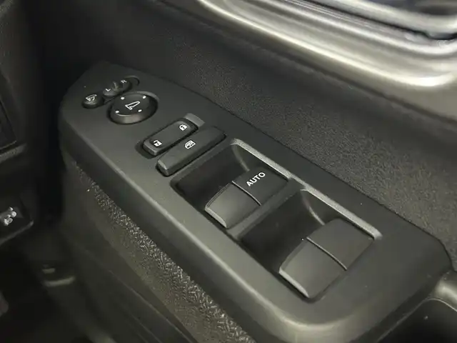 ホンダ Ｎ ＢＯＸ カスタム 佐賀県 2024(令6)年 0.4万km クリスタルブラックパール 純正8インチナビ/フルセグTV/Bluetooth/バックカメラ/片側パワースライドドア/ホンダセンシング/レーダークルーズコントロール/コーナーセンサー/運転席・助手席シートヒーター/LEDヘッドライト/純正14インチアルミホイール/純正フロアマット