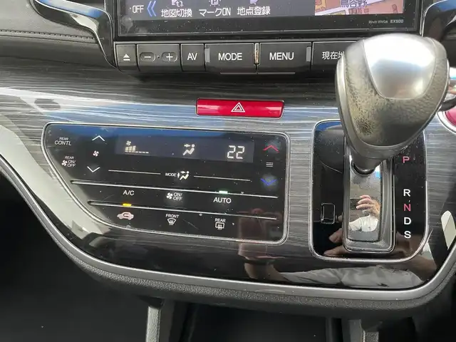ホンダ オデッセイ アブソルート 福島県 2014(平26)年 13.1万km プレミアムヴィーナスブラックP (株)IDOMが運営する【じしゃロン福島店】の自社ローン専用車両になります。こちらは現金またはオートローンご利用時の価格です。自社ローンご希望の方は別途その旨お申付け下さい/9インチ社外ナビ/バックカメラ/フルセグテレビ/革巻きステアリング/CTBA/ステアリングリモコン/片側パワースライドドア/ドライブレコーダー/フリップダウンモニター/ドアバイザー/パドルシフト/オットマン/ETC/純正サス有